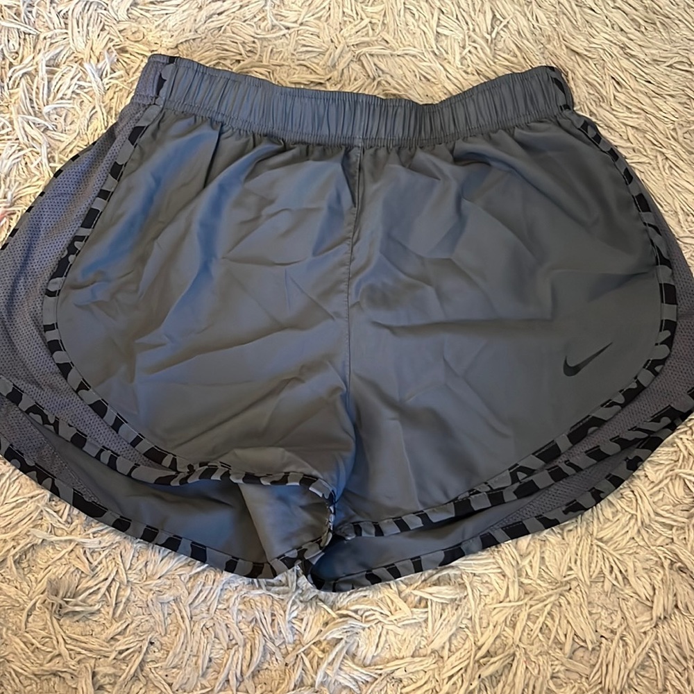 nike size small grey shorts